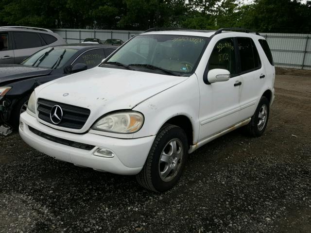 4JGAB57E63A444216 - 2003 MERCEDES-BENZ ML 350 WHITE photo 2