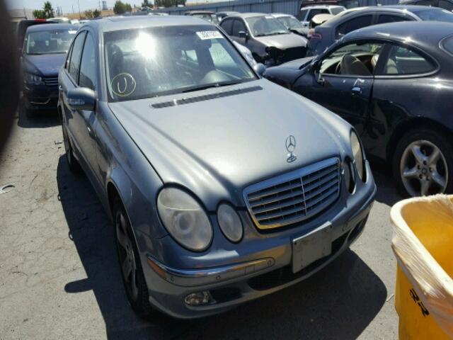 WDBUF65J84A448635 - 2004 MERCEDES-BENZ E320 BLUE photo 1