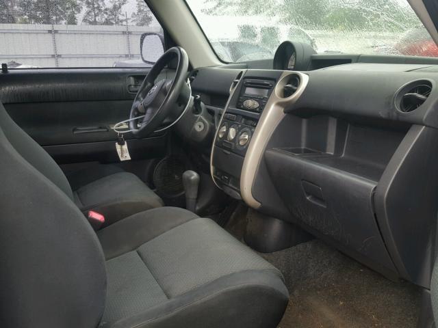 JTLKT324864098623 - 2006 TOYOTA SCION XB BLUE photo 5