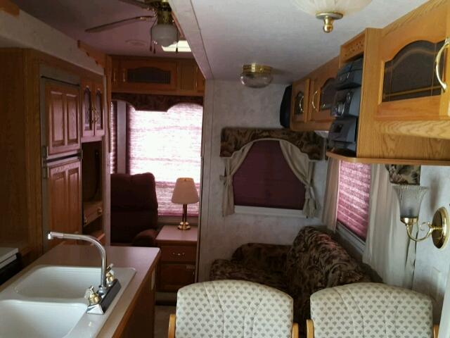 4YDF2882X14055927 - 2001 KEYSTONE MONTANA WHITE photo 5