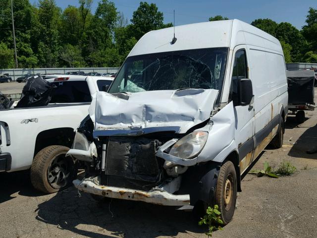 WDYPE845875158561 - 2007 FREIGHTLINER SPRINTER 2 WHITE photo 2