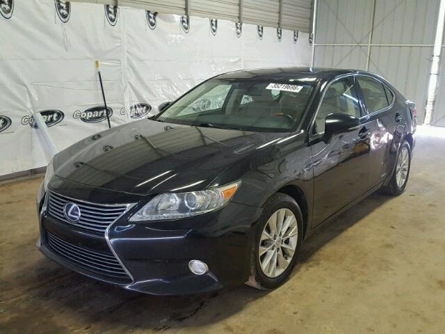 JTHBW1GG3D2025287 - 2013 LEXUS ES 300H BLACK photo 2