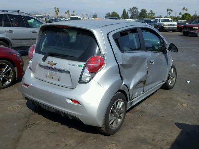 KL8CL6S07GC595399 - 2016 CHEVROLET SPARK EV 2 SILVER photo 4