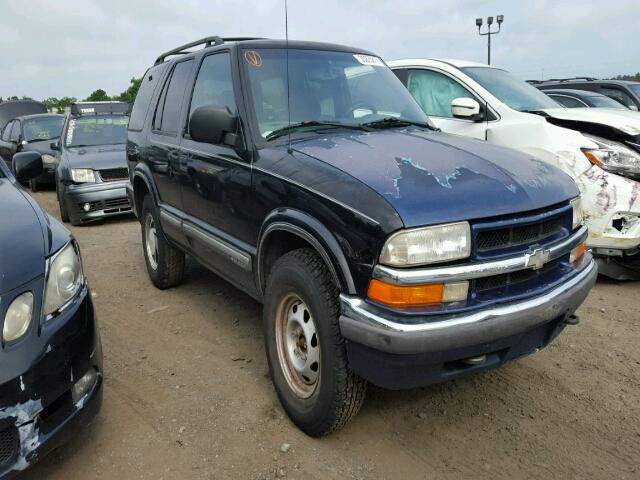 1GNDT13W7Y2369427 - 2000 CHEVROLET BLAZER BLACK photo 1