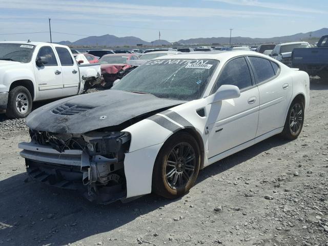2G2WC58C281132677 - 2008 PONTIAC GRAND PRIX WHITE photo 2