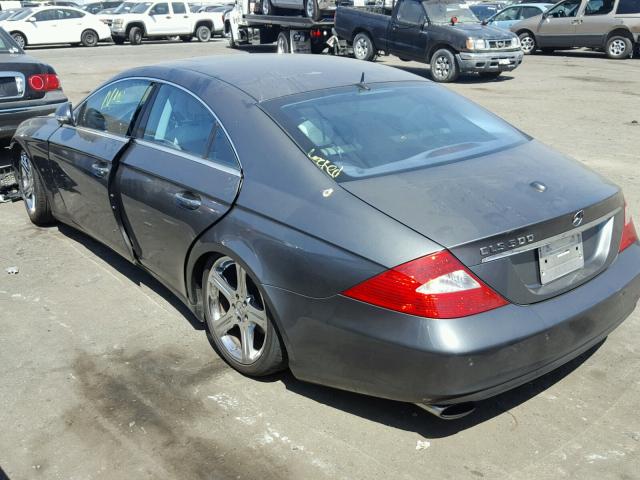 WDDDJ75X66A062699 - 2006 MERCEDES-BENZ CLS 500C GRAY photo 3