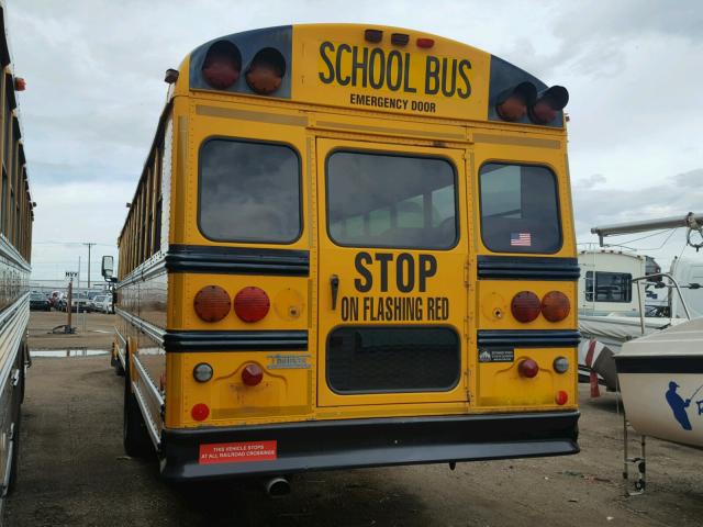 4UZ6CFBA31CG43421 - 2001 FREIGHTLINER CHASSIS FS 黄色 照片 3