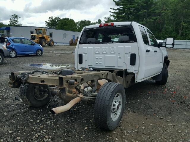 1GD22XEGXFZ508347 - 2015 GMC SIERRA K25 WHITE photo 4