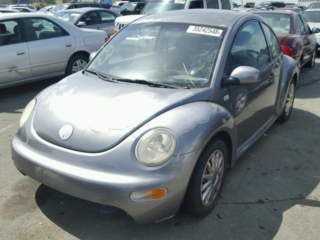 3VWBK21C93M426923 - 2003 VOLKSWAGEN NEW BEETLE GRAY photo 2