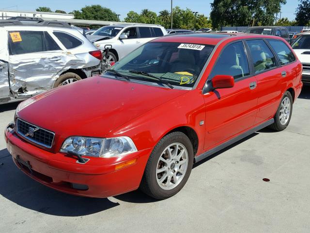 YV1VW275X4F082401 - 2004 VOLVO V40 1.9T RED photo 2