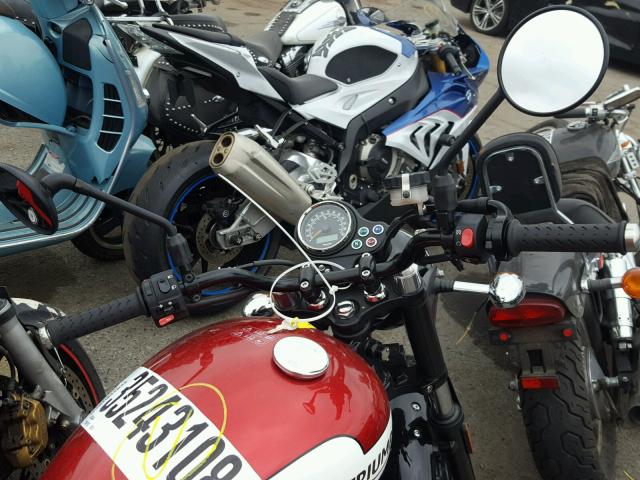 SMT900K12FT698097 - 2015 TRIUMPH MOTORCYCLE BONNEVILLE RED photo 5