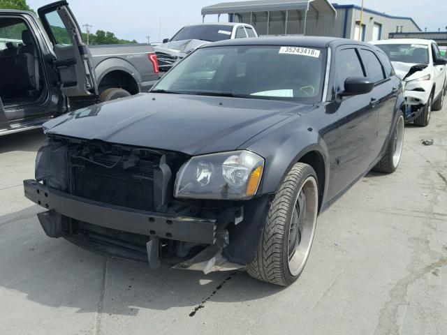 2D8FV48T15H133873 - 2005 DODGE MAGNUM SE BLACK photo 2