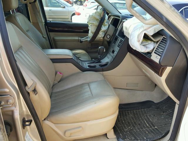 5LMEU88HX5ZJ08611 - 2005 LINCOLN AVIATOR 米色 照片 5