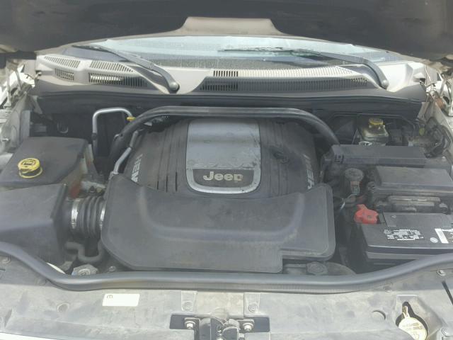 1J8HH58236C294007 - 2006 JEEP COMMANDER 白色 照片 7