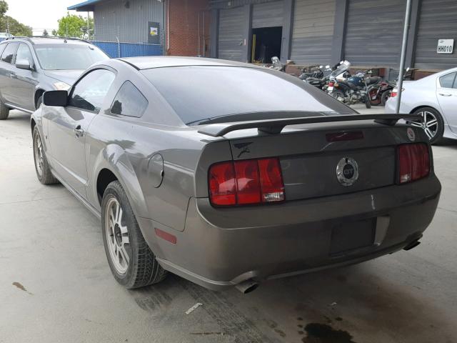 1ZVHT82H155190622 - 2005 FORD MUSTANG GT SILVER photo 3