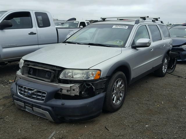 YV4SZ592571276255 - 2007 VOLVO XC70 SILVER photo 2