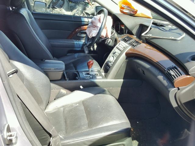 JH4KB16595C008727 - 2005 ACURA RL SILVER photo 5