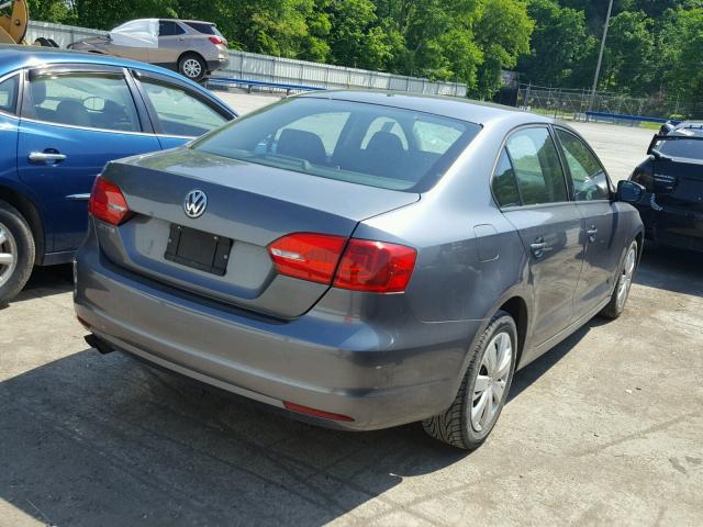 3VW1K7AJ8CM352627 - 2012 VOLKSWAGEN JETTA BASE 灰色 照片 4