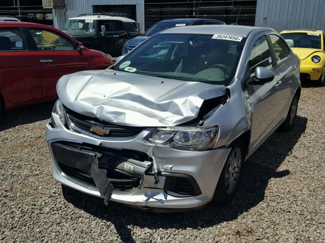 1G1JB5SHXH4142383 - 2017 CHEVROLET SONIC LS 银色 照片 2