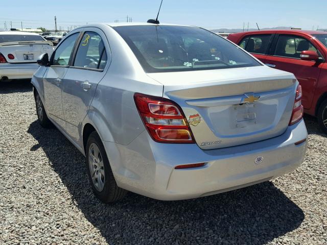 1G1JB5SHXH4142383 - 2017 CHEVROLET SONIC LS 银色 照片 3