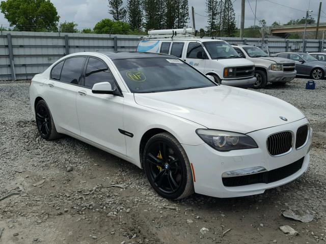 WBAKA8C57ACY35683 - 2010 BMW 750 I WHITE photo 1