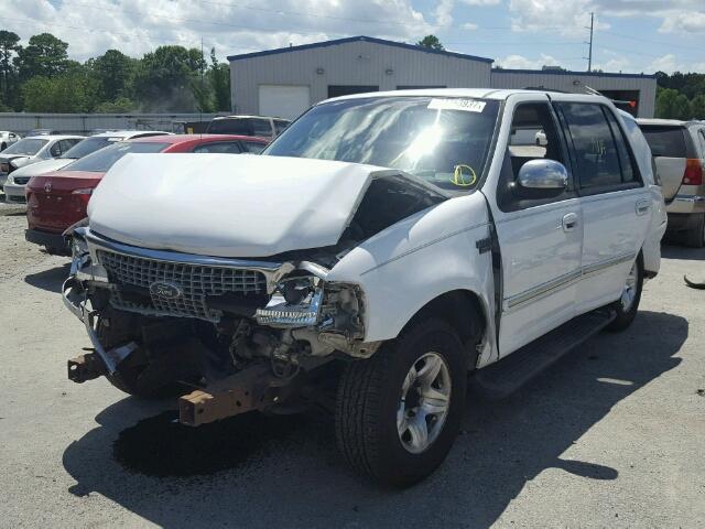 1FMRU1764XLA54448 - 1999 FORD EXPEDITION WHITE photo 2