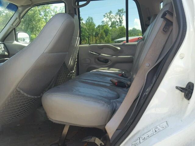 1FMRU1764XLA54448 - 1999 FORD EXPEDITION WHITE photo 6