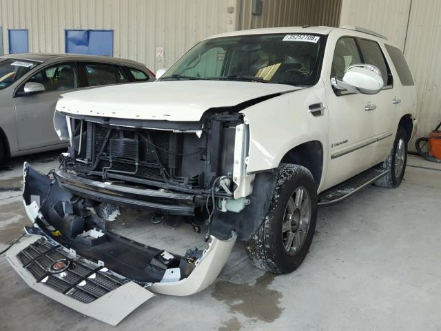 1GYFC13239R118714 - 2009 CADILLAC ESCALADE CREAM photo 2