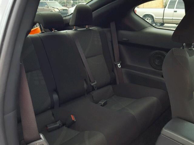 JTKJF5C78D3046617 - 2013 TOYOTA SCION TC 灰色 照片 6