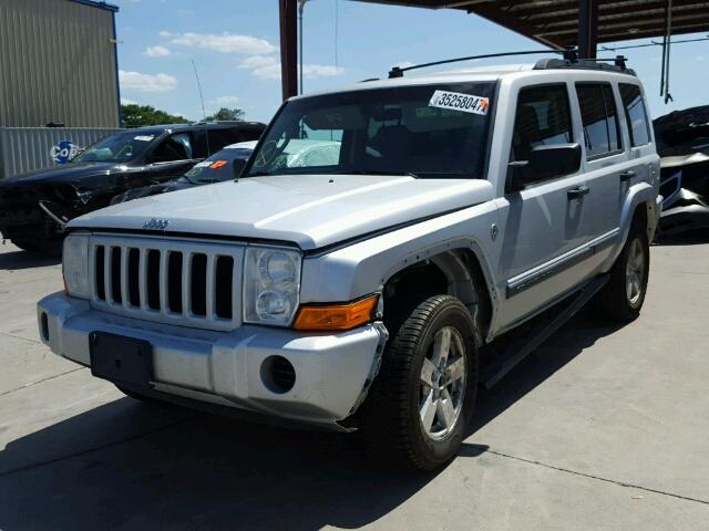 1J8HG48N66C244709 - 2006 JEEP COMMANDER SILVER photo 2