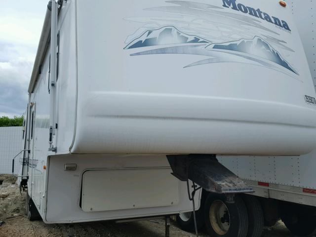 4YDF3282214054491 - 2001 KEYSTONE MONTANA WHITE photo 1