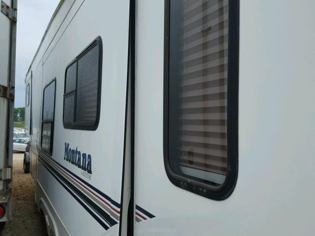4YDF3282214054491 - 2001 KEYSTONE MONTANA WHITE photo 3