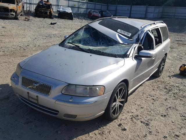 YV1SW592X72625569 - 2007 VOLVO V70 2.5T SILVER photo 2