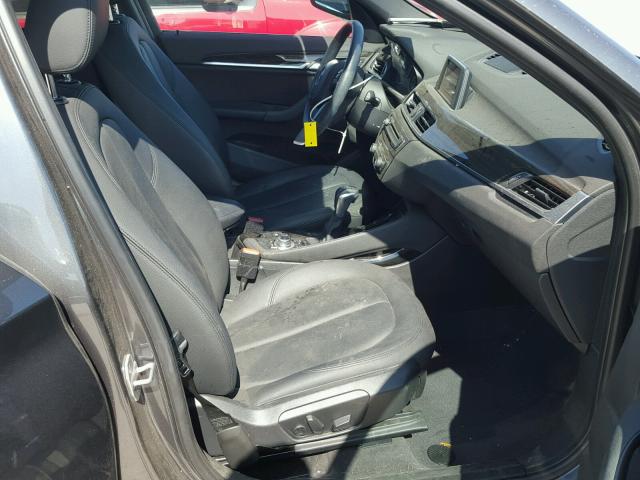 WBXHT3C38GP882332 - 2016 BMW X1 XDRIVE2 Сұр фото 5