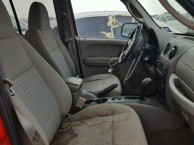 1J4GK48K35W517197 - 2005 JEEP LIBERTY SP RED photo 5