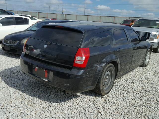 2D4FV47T96H478976 - 2006 DODGE MAGNUM SE BLACK photo 4