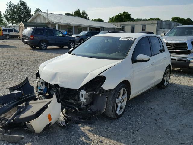 WVWDB7AJ3CW196979 - 2012 VOLKSWAGEN GOLF WHITE photo 2