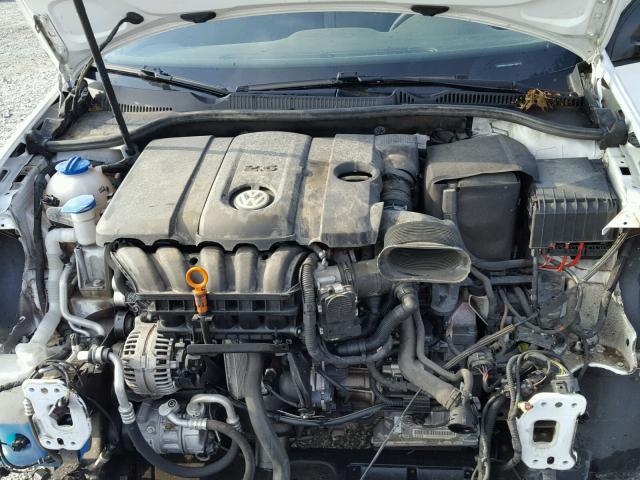 WVWDB7AJ3CW196979 - 2012 VOLKSWAGEN GOLF WHITE photo 7