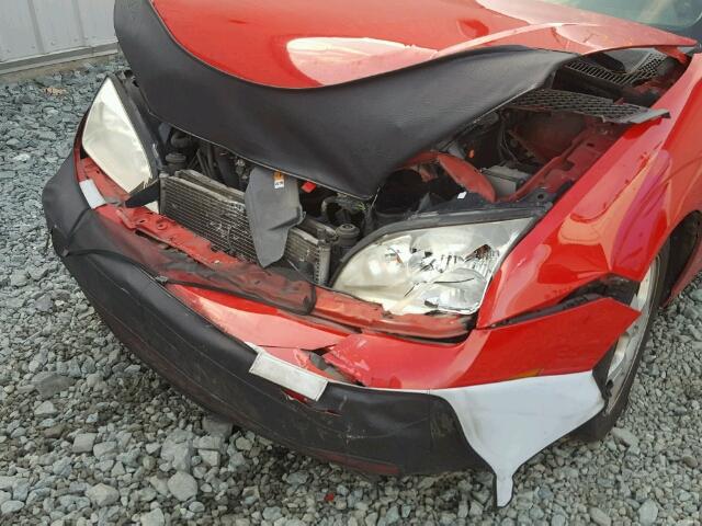 3FAFP31N25R145684 - 2005 FORD FOCUS ZX3 RED photo 9