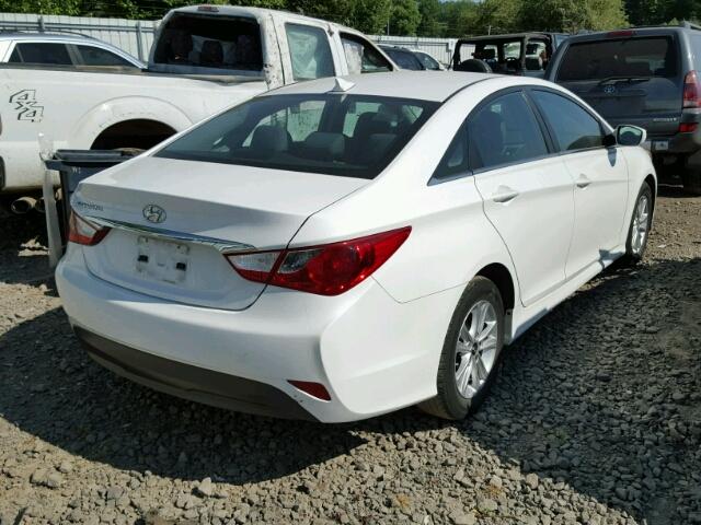 5NPEB4AC5EH933712 - 2014 HYUNDAI SONATA GLS WHITE photo 4