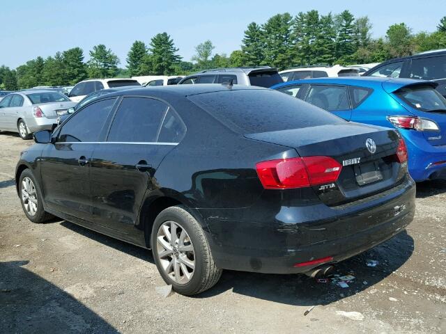 3VWDP7AJ7DM351212 - 2013 VOLKSWAGEN JETTA SE 黑色 照片 3