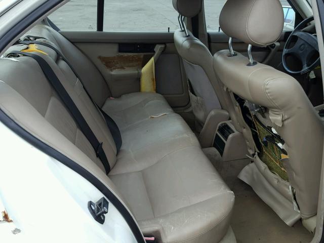 WBAHD6319NBJ78299 - 1992 BMW 525 I AUTO WHITE photo 6