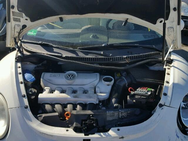 3VWFF31Y37M418684 - 2007 VOLKSWAGEN NEW BEETLE 白色 照片 7