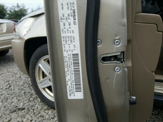 1J4FF47B99D207946 - 2009 JEEP COMPASS SP GOLD photo 10