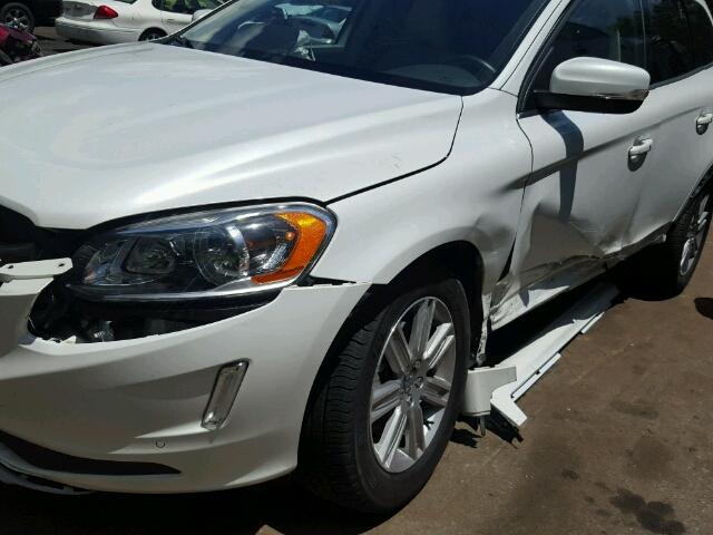 YV4902RK9G2781247 - 2016 VOLVO XC60 T6 WHITE photo 9