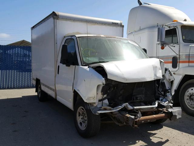 1GDGG31V761906005 - 2006 GMC SAVANA CUT WHITE photo 1