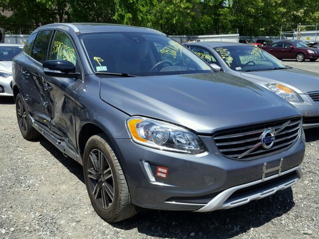 YV440MRRXH2012230 - 2017 VOLVO XC60 T5 GRAY photo 1