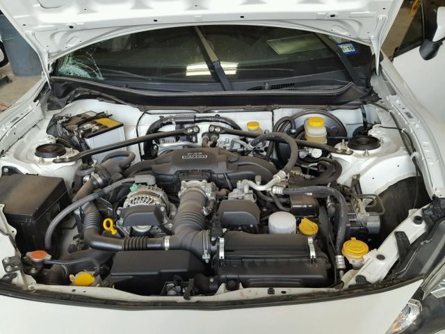 JF1ZCAC17G9602785 - 2016 SUBARU BRZ 2.0 LI WHITE photo 7