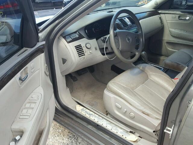 1G6KD57Y38U103085 - 2008 CADILLAC DTS GRAY photo 9