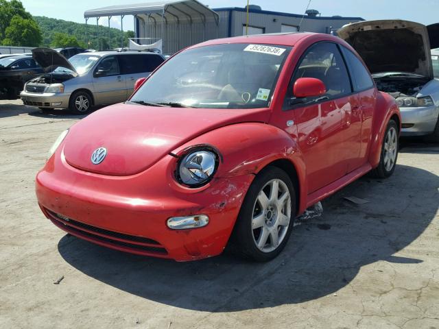 3VWBC21C5YM416975 - 2000 VOLKSWAGEN NEW BEETLE 红色 照片 2